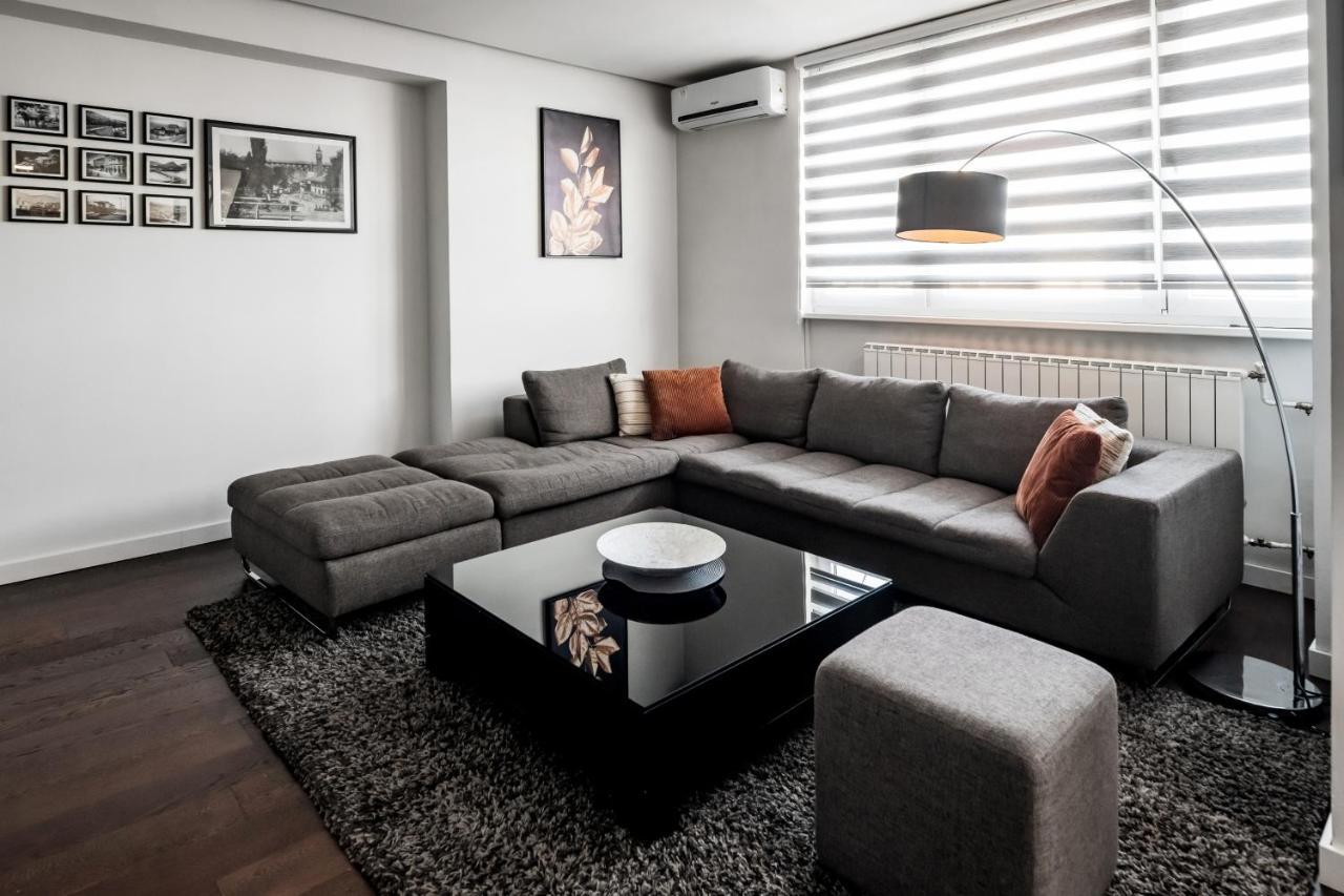 2 Bedroom Penthouse In City Center, Free Parking SJJ Buitenkant foto